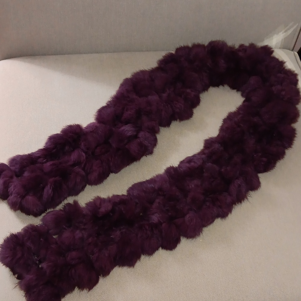 Cejon rabbit fur deep plum pom scarf